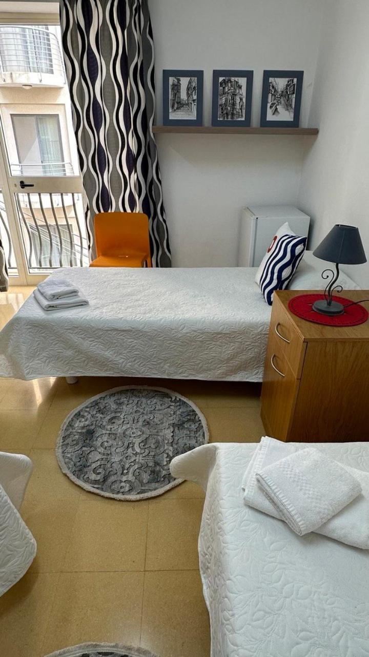 Malta Crown Guesthouse Saint Julian's Екстериор снимка
