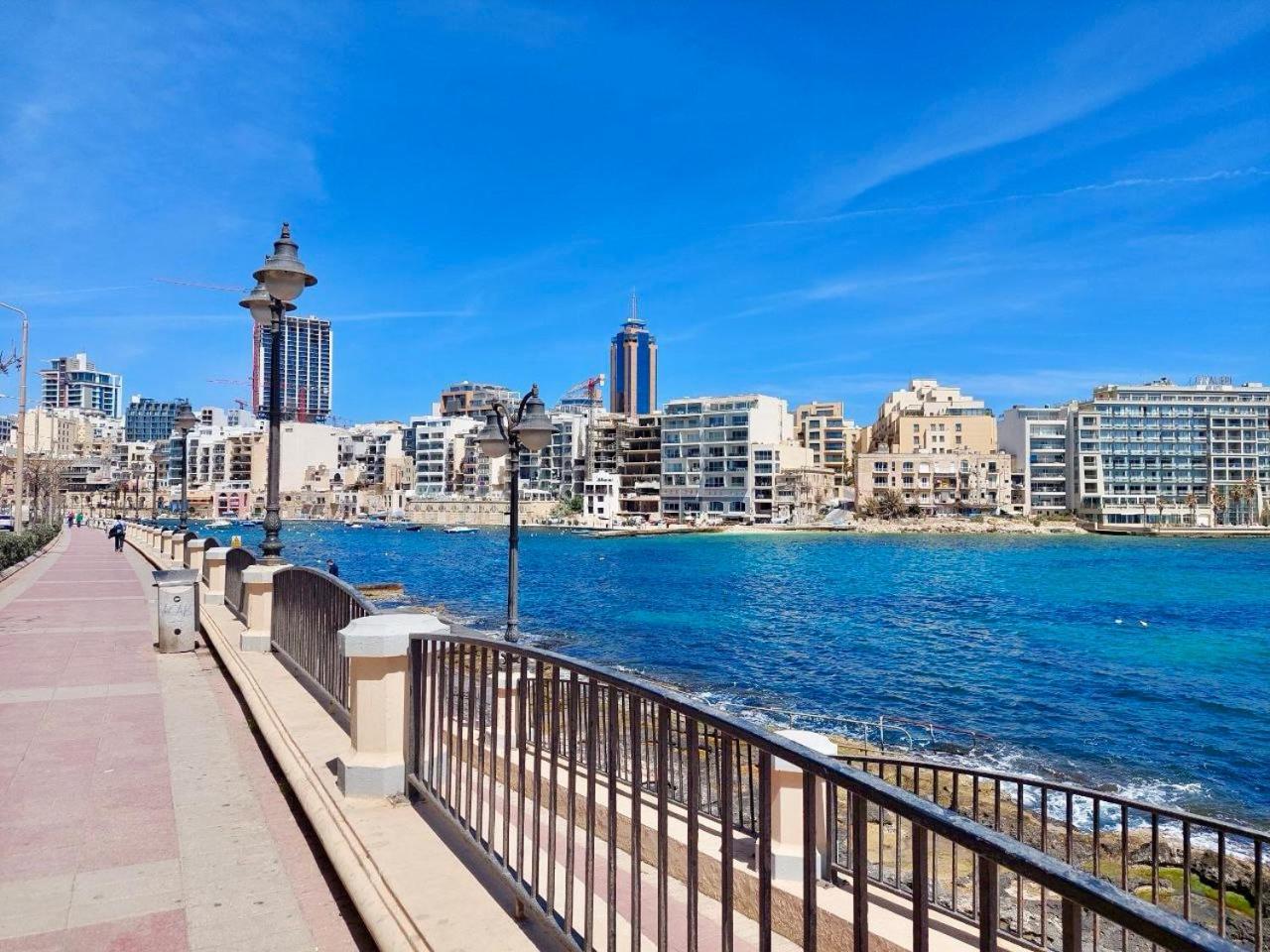 Malta Crown Guesthouse Saint Julian's Екстериор снимка