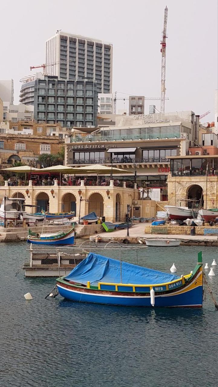 Malta Crown Guesthouse Saint Julian's Екстериор снимка